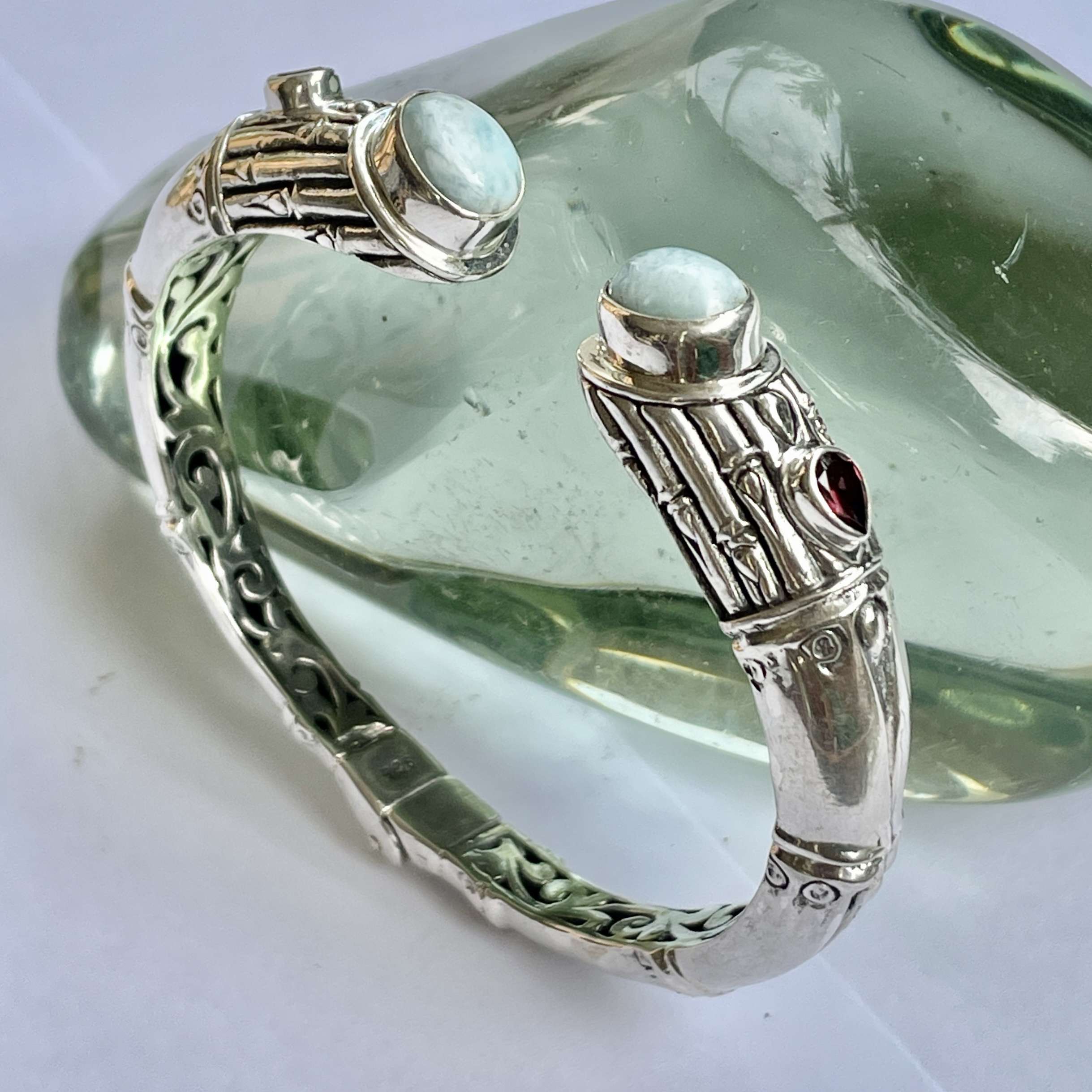 (HANDMADE 925 BALI STERLING SILVER HINGE BRACELETS WITH LARIMAR)